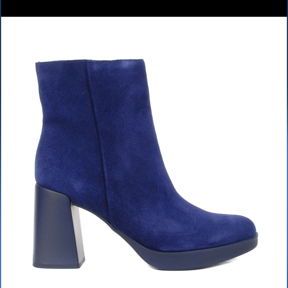 Naturalizer Genn Reach Suede Boots, Sz 7.5